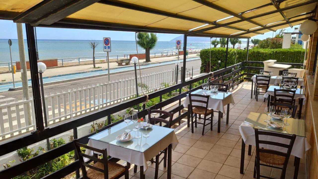Piccolo Hotel Террачина Екстер'єр фото