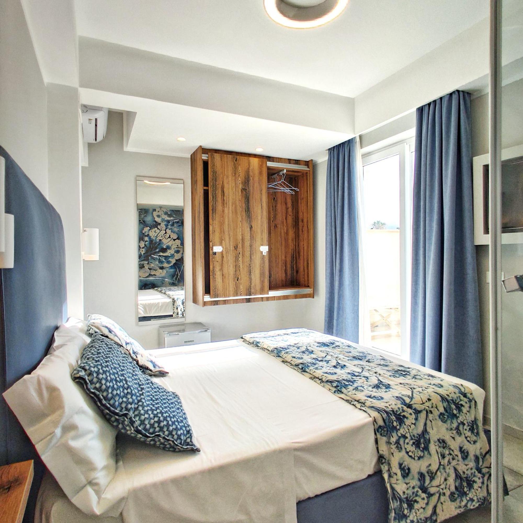 Piccolo Hotel Террачина Екстер'єр фото